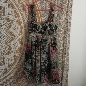 Candie’s Floral Dress size small